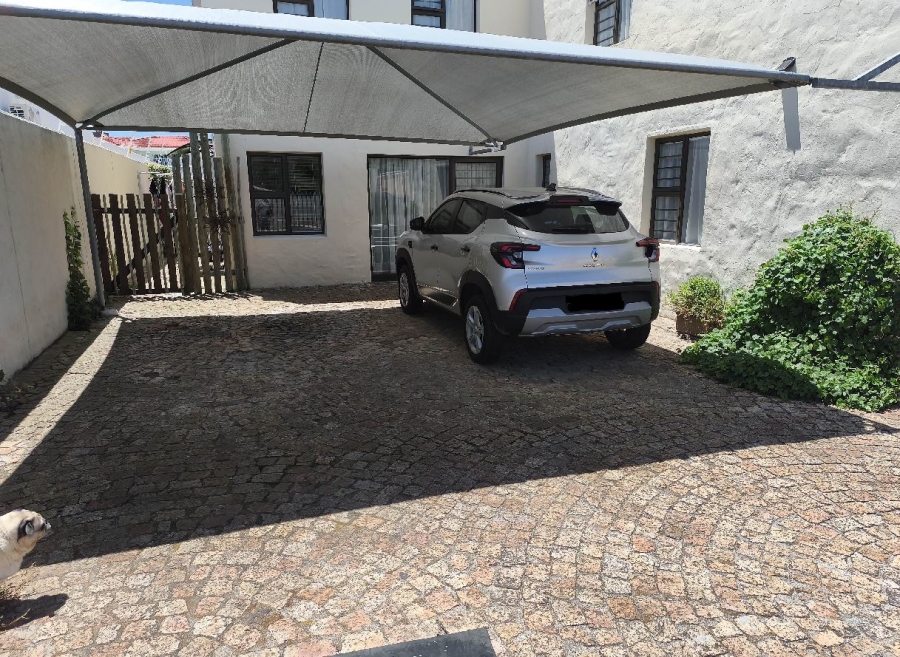 5 Bedroom Property for Sale in Perlemoenbaai Western Cape